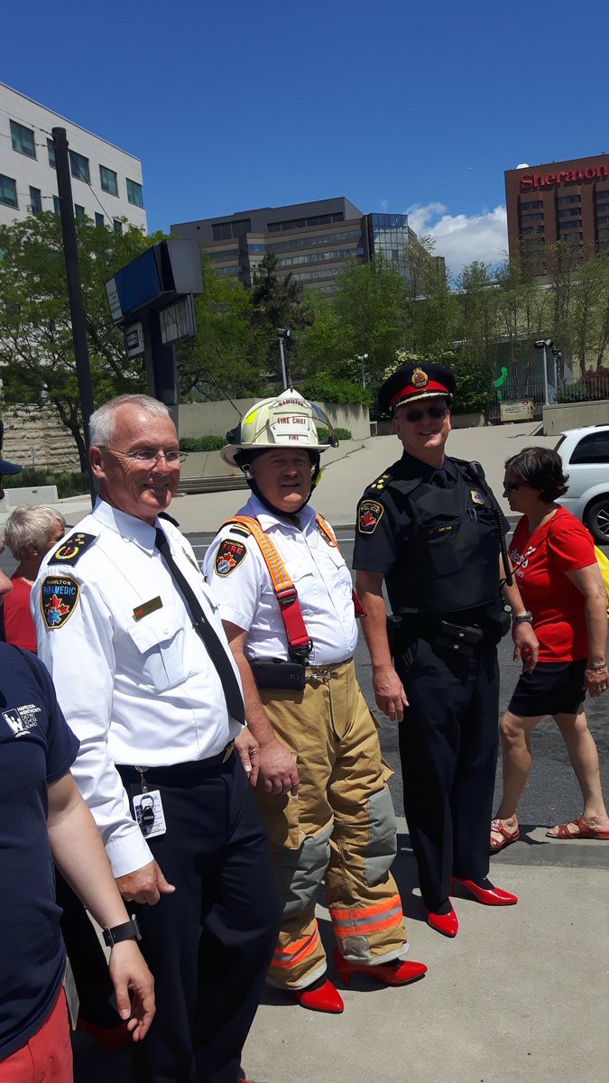 HamiltonFireDep's tweet image. Great day for a walk #WAMHamilton @hemsparamedics @HamiltonPolice @HamFirefighters