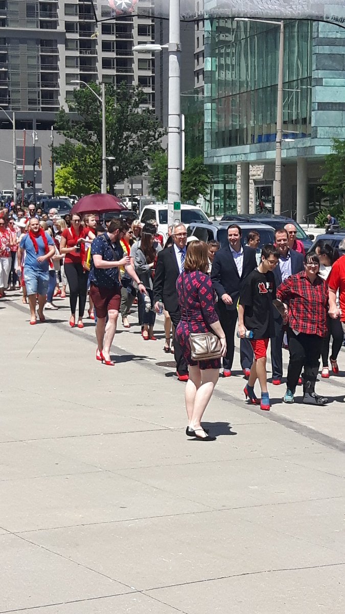 HamiltonFireDep's tweet image. Great day for a walk #WAMHamilton @hemsparamedics @HamiltonPolice @HamFirefighters