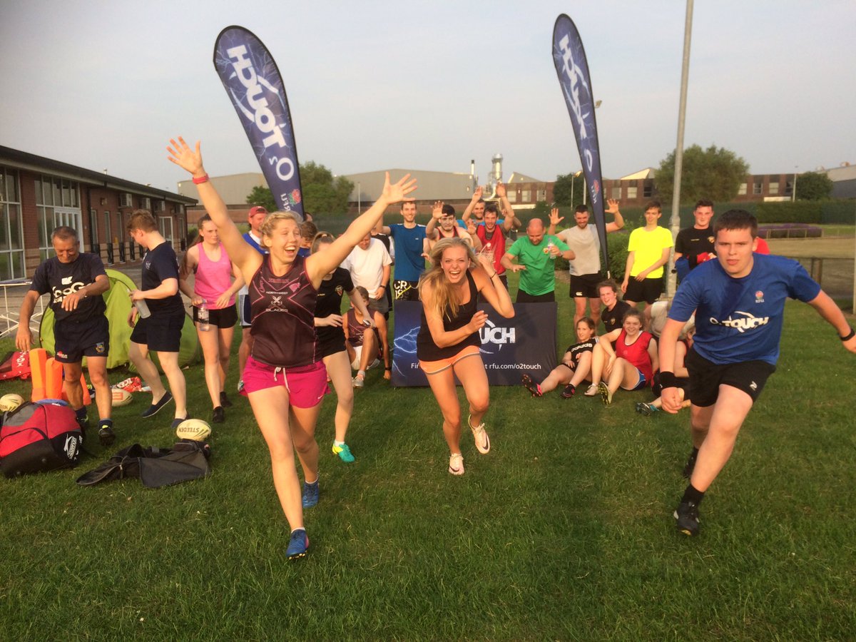 Touch_CandN's tweet photo. What a warm one it was for tonight's #O2Touch @BentleyMotors with 30+ enjoying a run out. Fab to see Newbies Marina, Jonny &amp; Carl #fitnfun🔥 https://t.co/dUutOZLtJ0