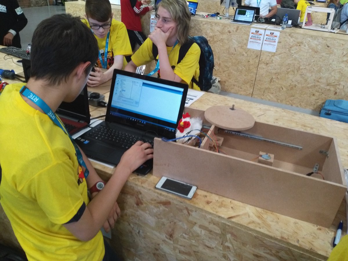 coderdojooise's tweet image. CoderDojoOise @coolestprojects à Dublin. @CD_oise