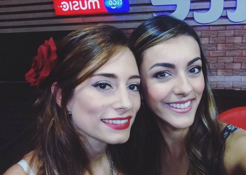 Con esta linda mujer... Una nueva amiga #CarameloFolk <a href="/Sigopao/">Paola Gómez</a> 🌹@tvgente_