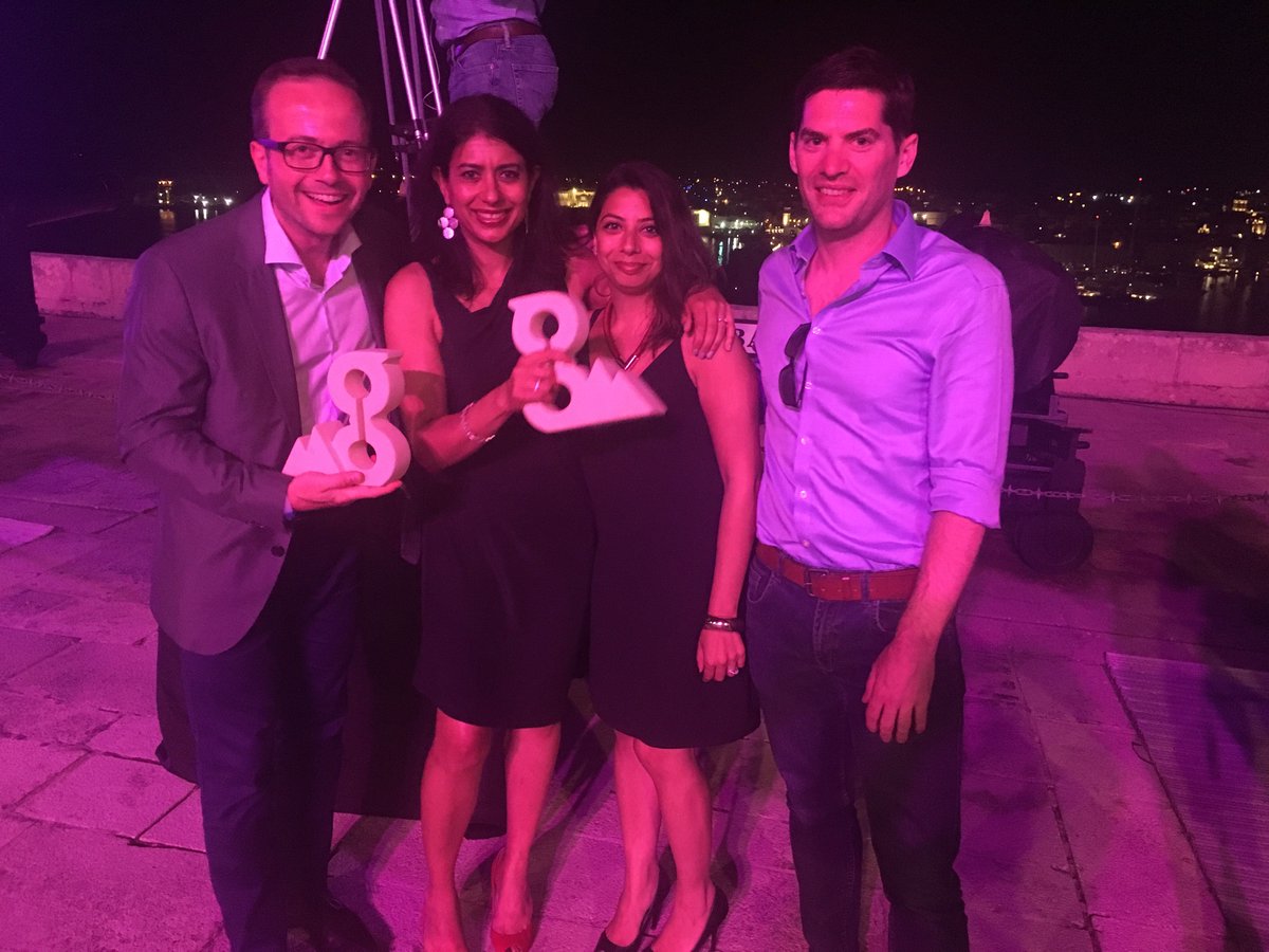 Yourzine's tweet photo. Yes yes yes! Enorm blij met het winnen van de Advanced Segmentation Award voor @ODEONCinemas case tijdens #ConsumerFirst17 #SelligentAwards https://t.co/uXFsrdBiy0
