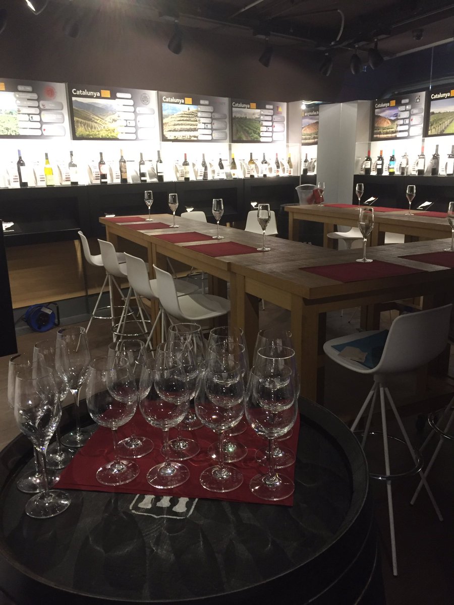 Jamon_Exp's tweet photo. #espacios privados#Museo del Vino #Jamon Experience Barcelona #Las Ramblas #WE❤️WINE #tast me 🍷 https://t.co/sKVcZ0qeMC