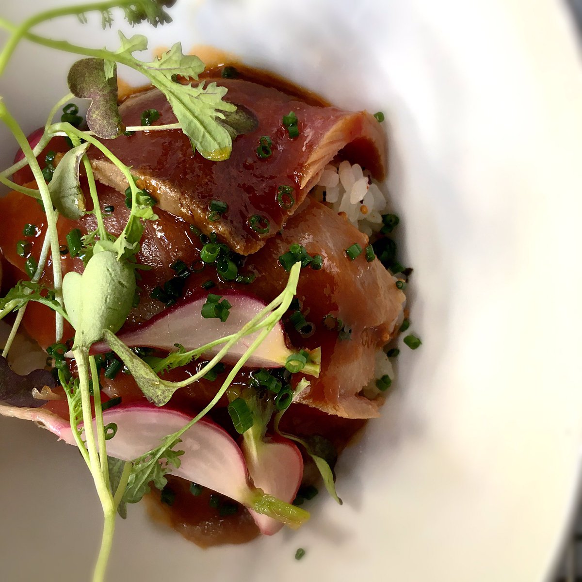 aldinephilly's tweet photo. 10 day aged bluefin tuna chirashi #thebelloftheball #4thcourse #collaboration #chefdinner https://t.co/7xL67egEJl