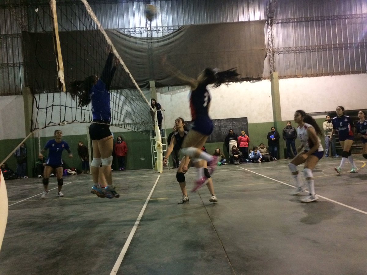 VoleyDaom tweet picture