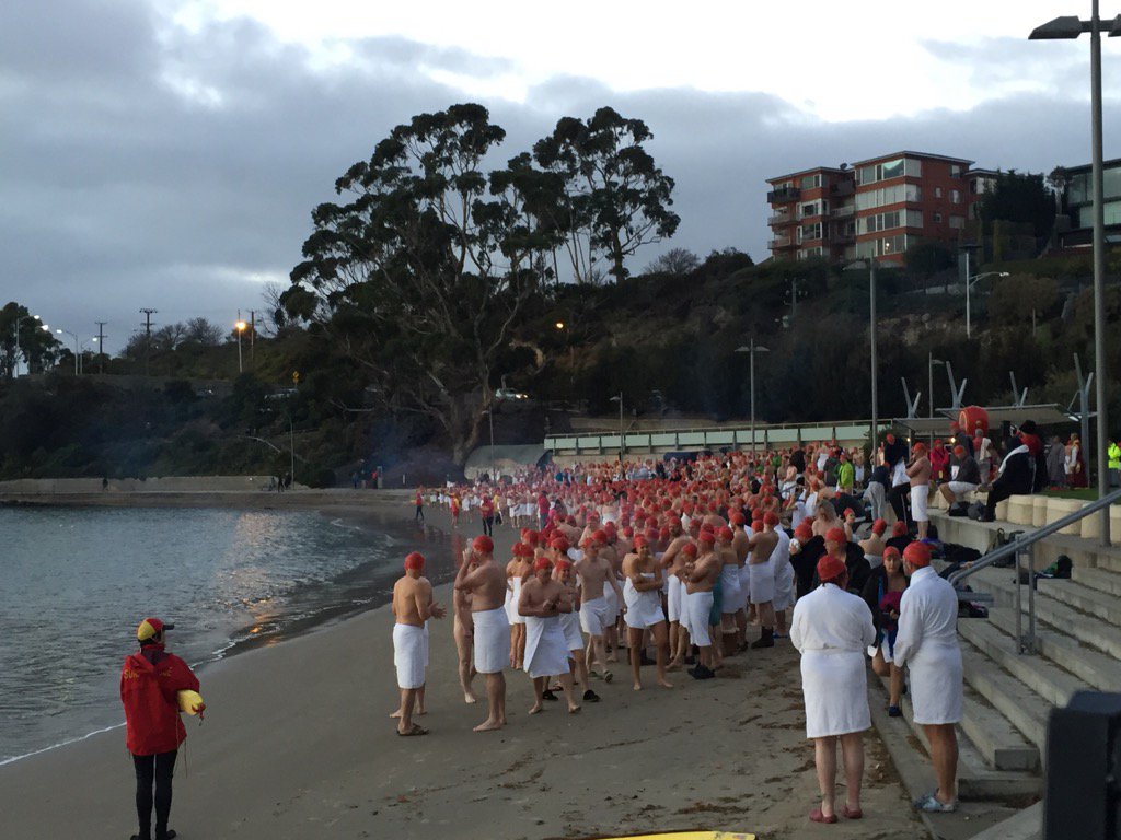 Hobart marks winter solstice with a cheeky swim / Twitter