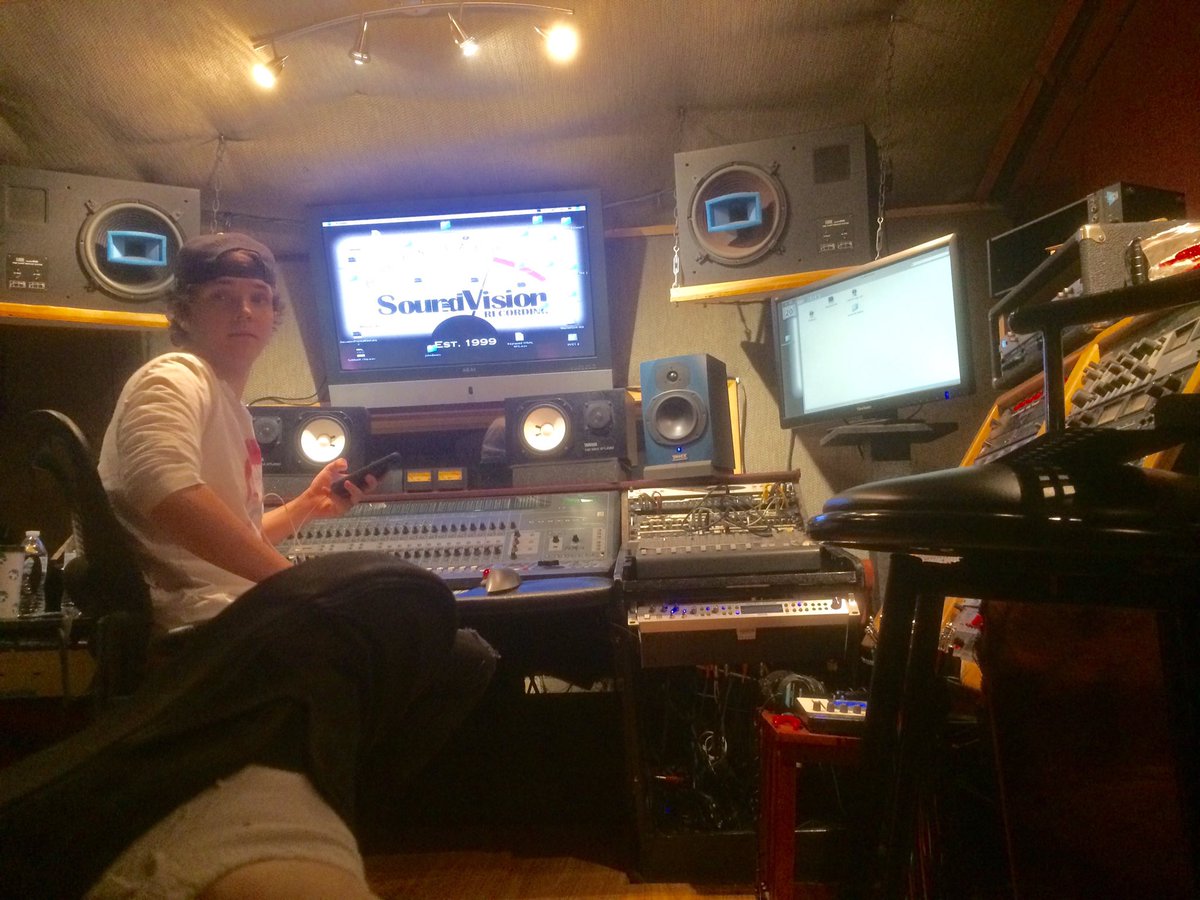 SoundVisionRec's tweet image. Lots of mixing this week so I got my son Jake doing editing at the console while I take an ear break. #recording #passontheknowledge