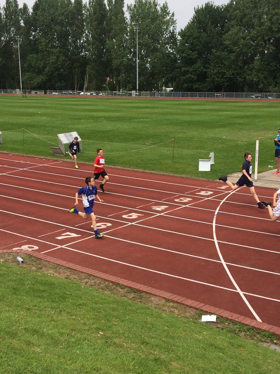 RidgewayPhysEd's tweet photo. Year 7 8 &amp; 9 sprinters at Wirral athletics today https://t.co/nCxXmyRApT