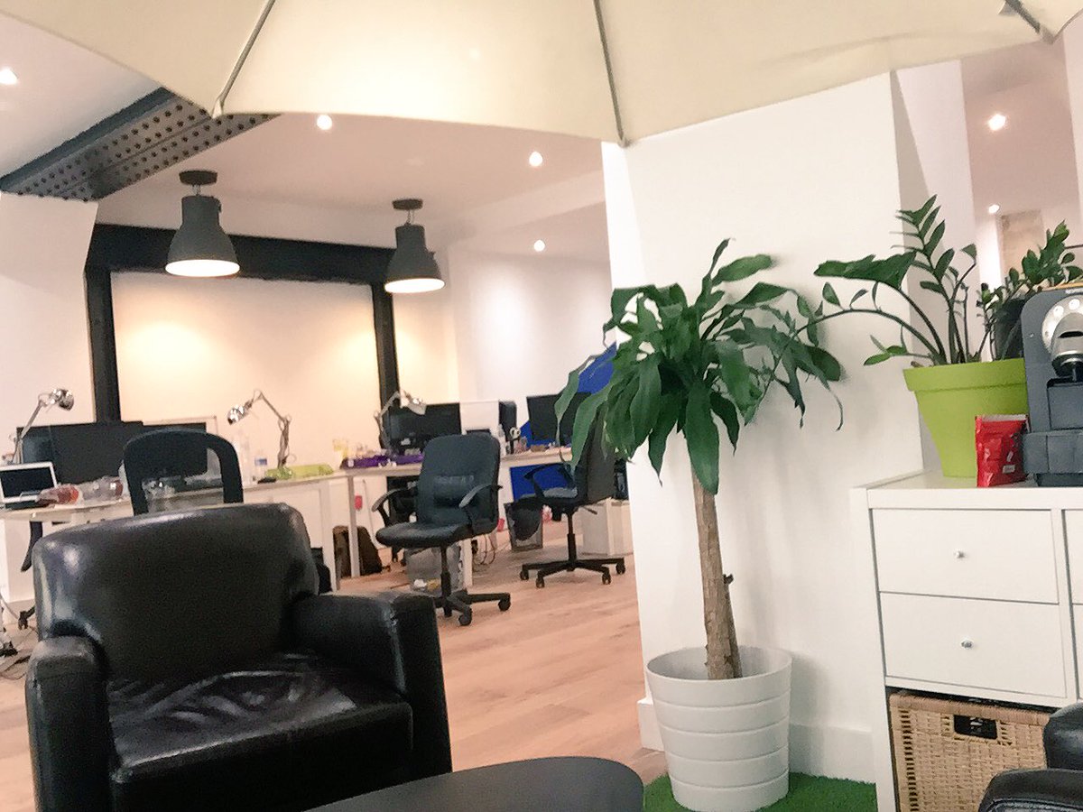 TechDoorsLive's tweet image. La #JobTechParty s'installe chez @Weblib le pour la soirée 👍🏼 Les talks démarrent d'ici quelques minutes ! #StayTuned