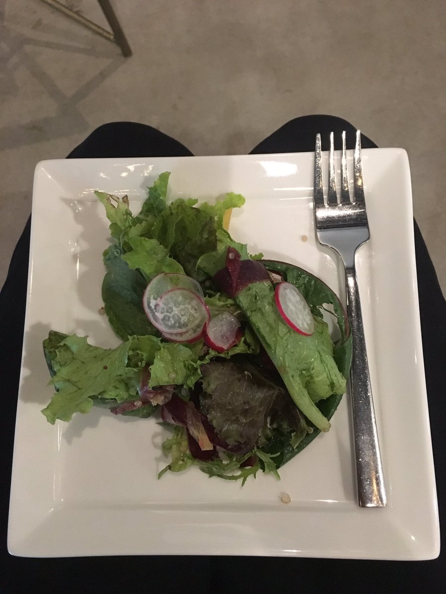 How_To_Eat's tweet image. Salad with brown butter vinaigrette. Brown butter people! @chefbradlong #eyetech #alconkitchenparty
