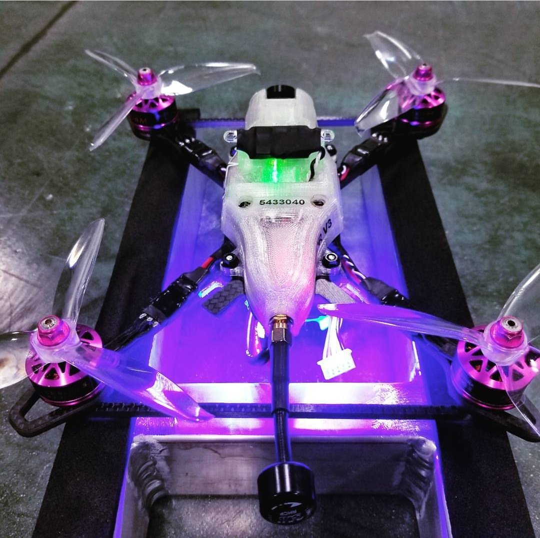 EJ_Amped_Out's tweet photo. Keeping my #MegaDoomer race ready, headed to another @Multi_GP qualifier this weekend! #droneracing #FPV #quadcopter #drone #Boise https://t.co/E2NYn7xWS8