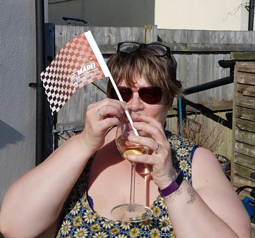 Dawnnie71's tweet photo. @MapeiUKLtd I'm loving my #MapeiFastTrack wine in the sun this evening! 😂🍷 https://t.co/XTR3r0g8ka