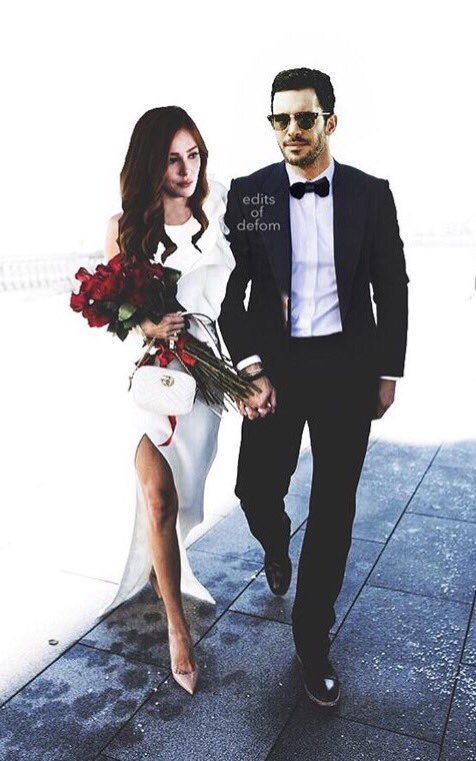 Kutlama yaparız demiştim😍 Elimdeki gülleri soruyorsanız,mucizemden bana bir hediye😘😌 <a href="/Omeer_Iplikci/">Ömer İplikçi</a>