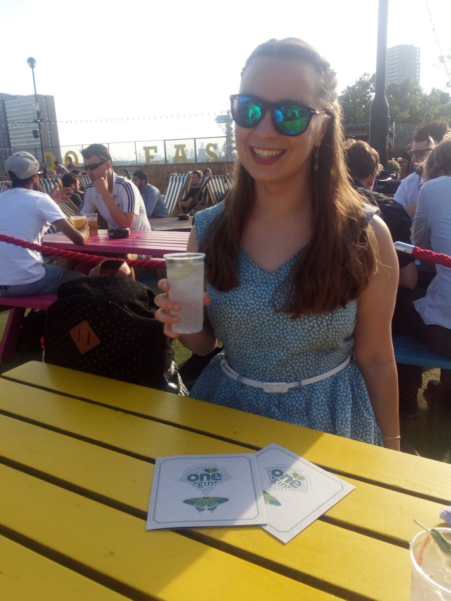 _popmymind's tweet image. Pop My Mind's @KarisL_  enjoying the delicious new drink from @TheSpiritOfOne at their launch party! #gin #OneBrand #OneDifference