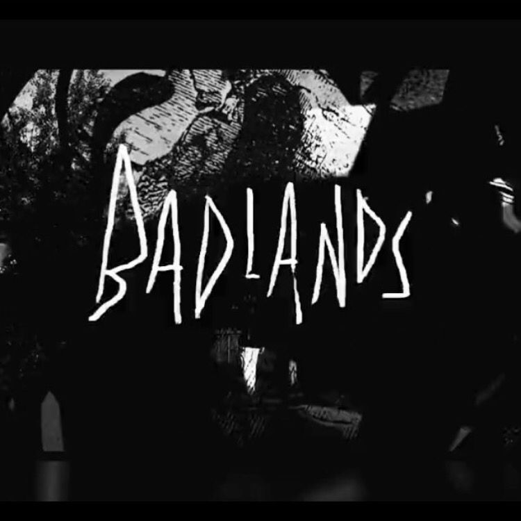 DOOMTREE's tweet image. Tuesdays w/ @_LAZERBEAK_
New @SIMSdoomtree clip
Mystery Grab Bags
@TrumpConLaw
Friday Bonus Jams @honeympls 6/30
bit.ly/2sx1mpW