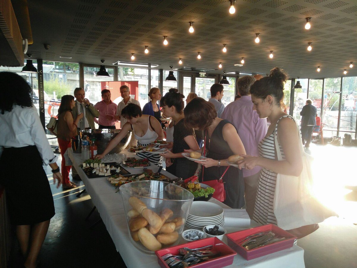 Soirée de rencontre des acteurs du <a href="/FdiParis/">Festival des idées Paris</a> 2017 pour "l'amour du risque" mais sans tangage à la Barge du <a href="/CrousParis/">Crous de Paris</a>.