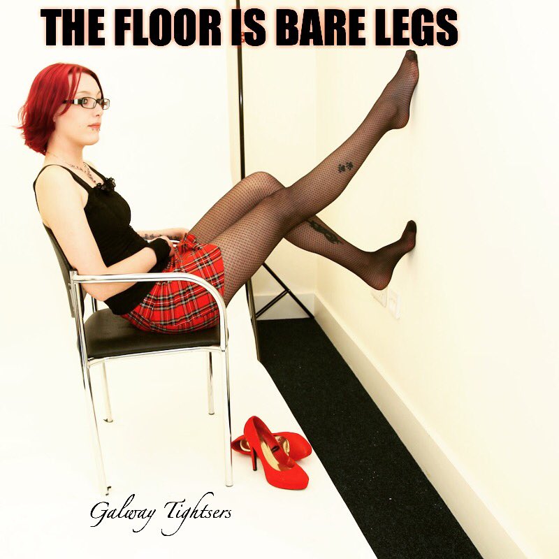 💡🦵LIGHTS ON, TIGHTS ON🦵👌🏻 on X: At last! A tights meme! #meme  #pantyhose #tights #galway #theflooris #Memes #blacktights #redhair  #tightsmemes  / X