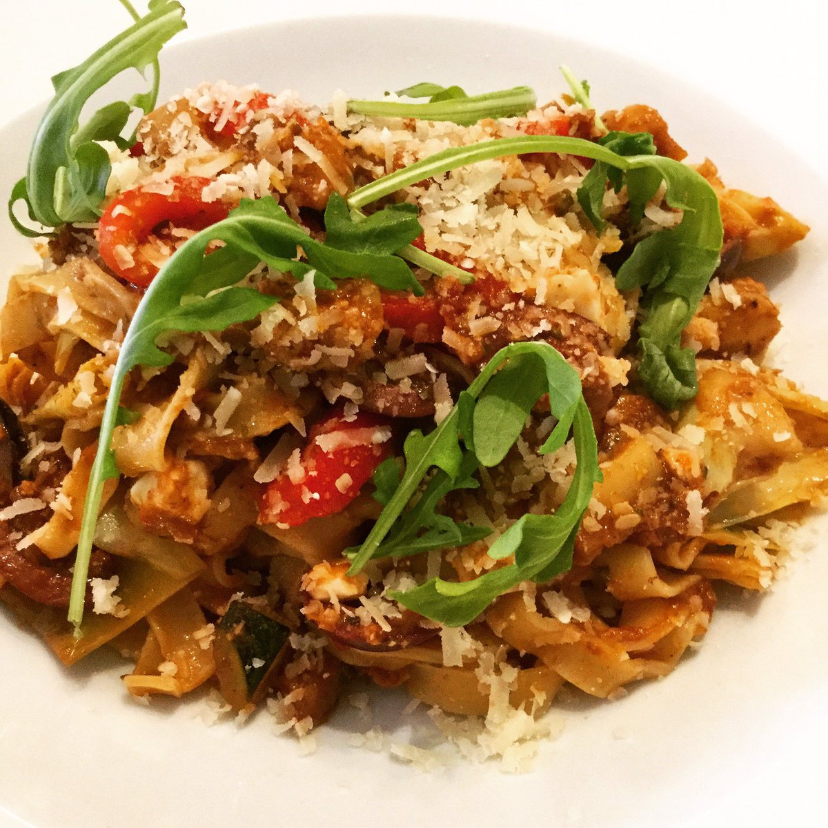Sundried Tomato Pesto Fettuccini. 🍅
This delicious entree is on our lunch &amp; dinner menus.
#ptbo #fresh #greatfood #lovelocal