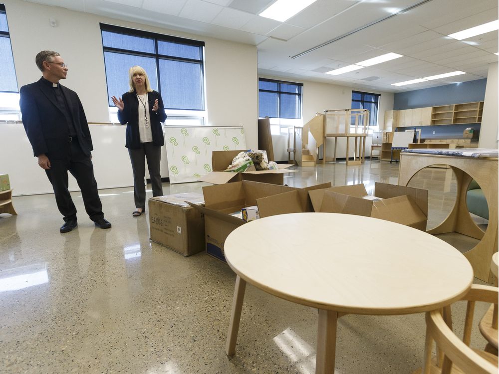 edmontonjournal's tweet photo. Bishop David Motiuk Elementary/Junior High opens doors for a sneak peek https://t.co/MbBiWfM82D https://t.co/gD1JLBmXgg