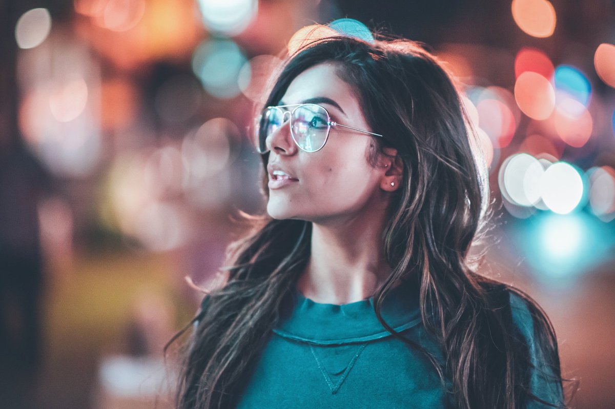 20 Creative Portrait Background Ideas to Inspire You