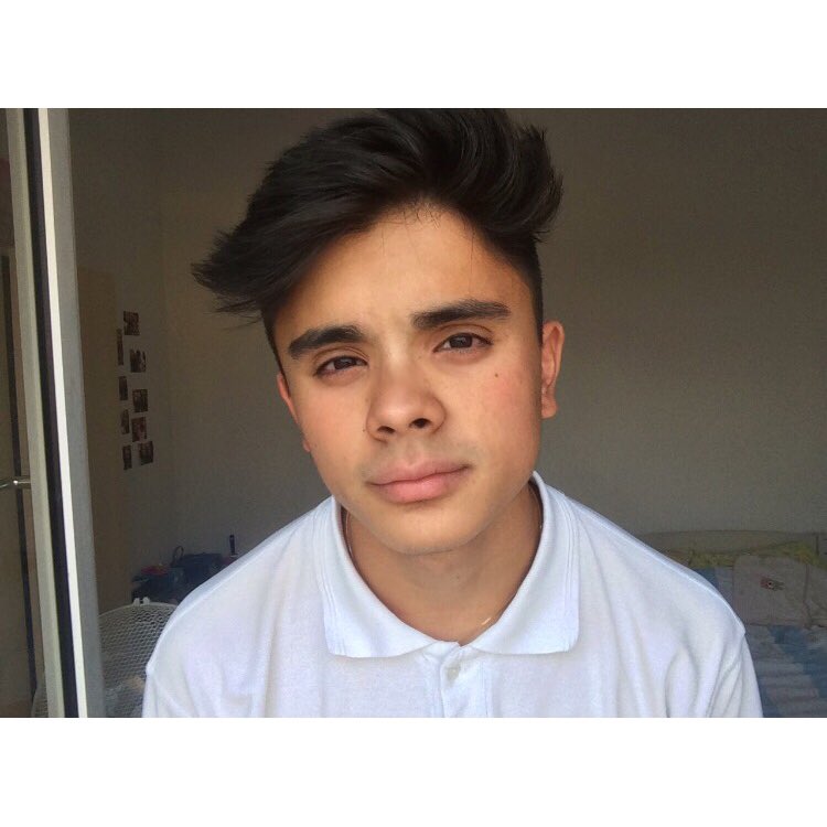 KevinExtion's tweet image. Tweet me people!