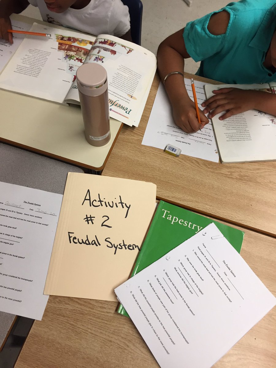 MrsLee000's tweet photo. Exploring the Middle Ages through a variety of activity centres 😊@rjlee_ps https://t.co/sI6vaPzNmv