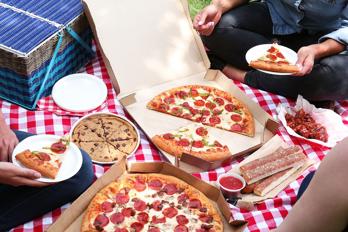 Pizza Hut tweet media