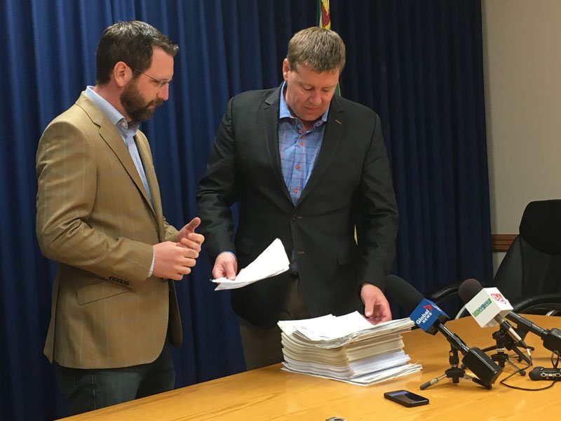 Thousands of Signatures on Anti-Carbon Tax Petition dlvr.it/PNn84Z https://t.co/1BXCupjDiT