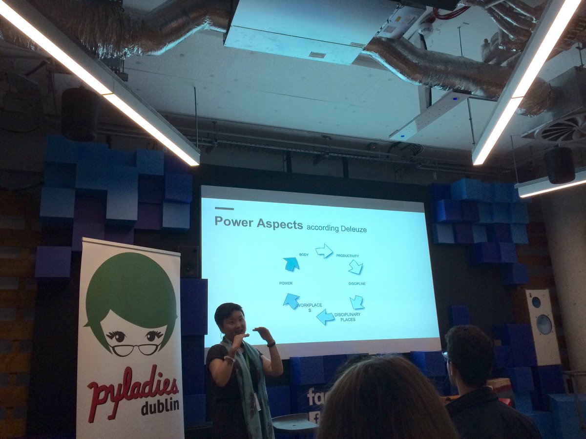 5Cl9H14C's tweet image. #SmartCities from Stella #pyladiesdublin  #brogrammer #manterrupting  #bropriating @PyLadiesDub