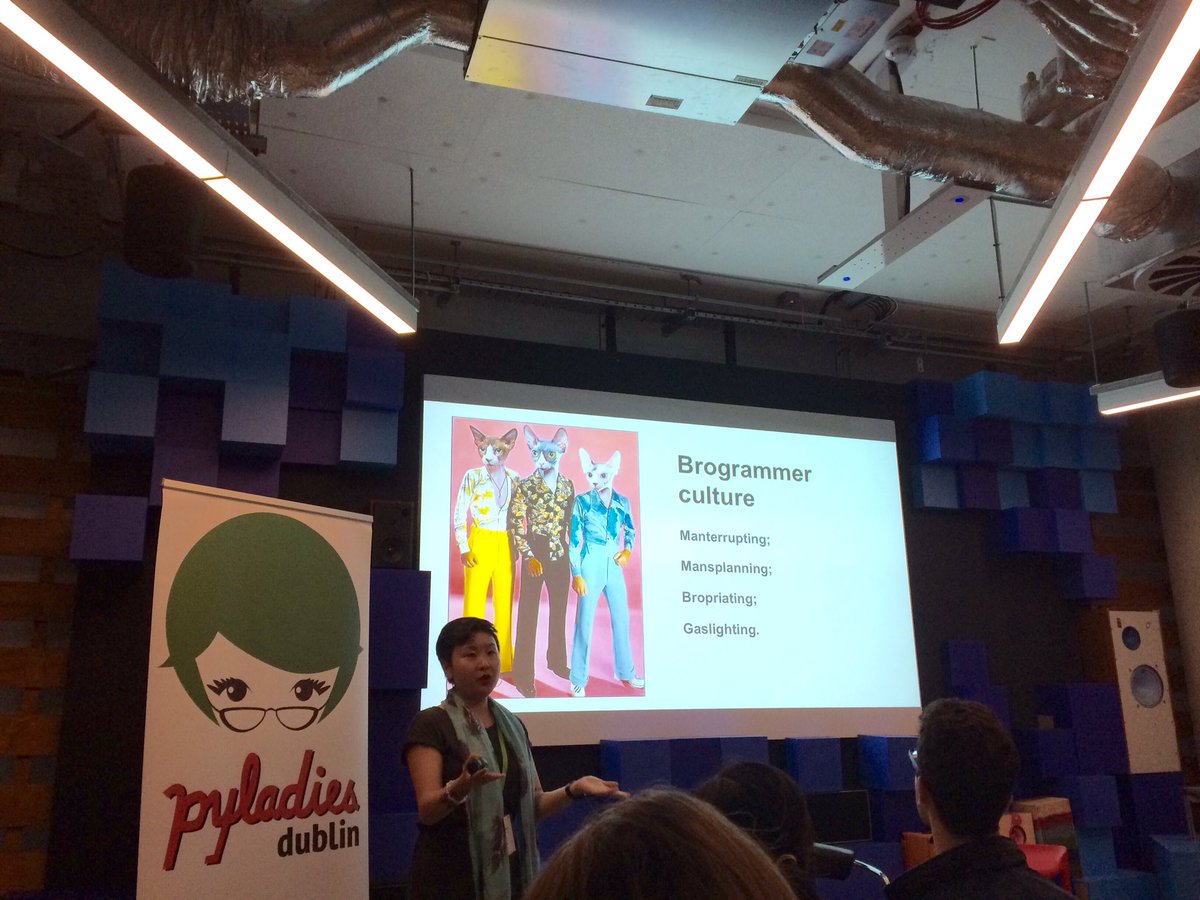 5Cl9H14C's tweet image. #SmartCities from Stella #pyladiesdublin  #brogrammer #manterrupting  #bropriating @PyLadiesDub