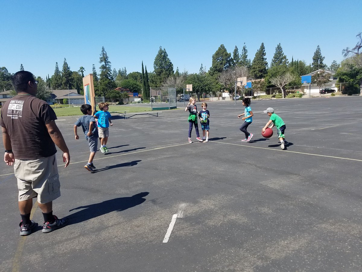 ComputerwiseEdu's tweet photo. Day 2 of Minecraft Tournaments and Club. #CWKCAMP #SUMMERCAMP #STEMCAMP https://t.co/21SC7Aqlwb