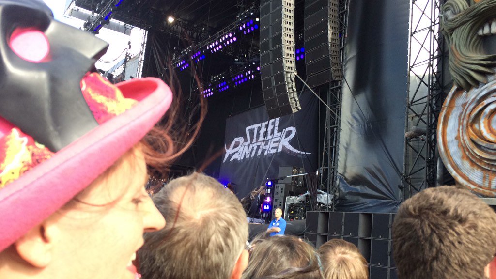 CALHILLROCKS's tweet photo. Download 2017, stayed at the front for 7hrs to see @SteelPanther &amp; @Aerosmith! Best day ever!! https://t.co/Phj3Nh5xQK