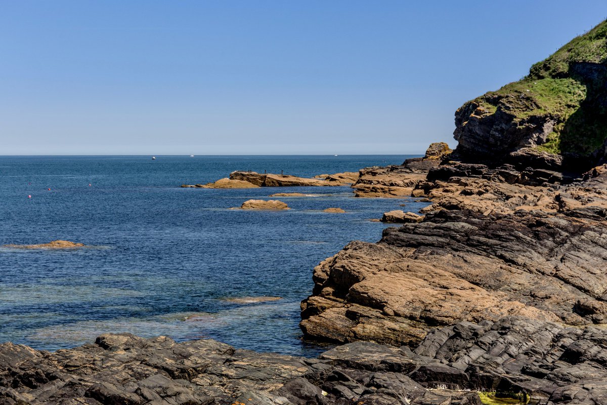 lakelandviews's tweet photo. Porthkerris on the Lizard Peninsular #cornwall #visitcornwall #capturecornwall #landscapes #seascapes #canon6d https://t.co/F7xsl71qAM