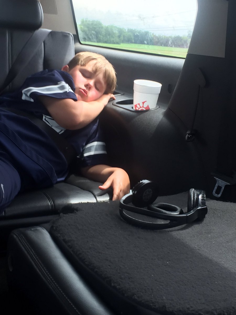 mitchelljp04's tweet image. Thanks @ProCamps @dak @adidasFballUS #teamadidas this boy had an amazing experience and time today!