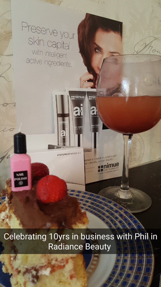 Great night with @niamhwal26 &amp; Phil #radiancebeautymitchlestown <a href="/Nimueireland/">Nimue Skin Ireland</a> @MiiCosmetics 10th birthday bash 💄🍸🍾 @MyRoyalSapphire