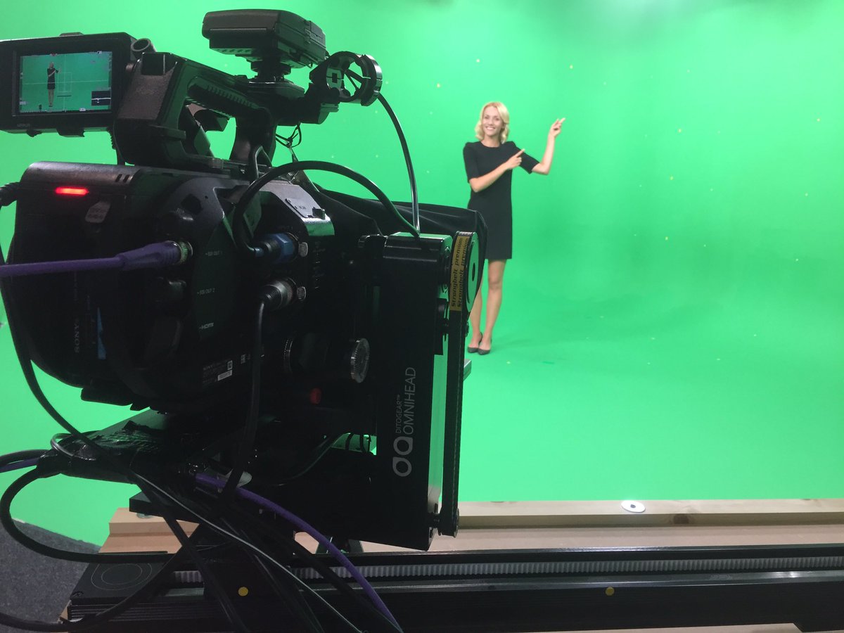 galleonstudios's tweet photo. Filming with #ditogear omnislider and omnihead. It's a motion capture rig able to repeat precise moves for #greenscreen #studiohidanchester https://t.co/zC5cP2mypD