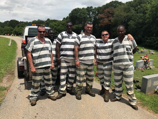 Inmates save deputy: on.11alive.com/2rPCLuy https://t.co/brDH3jzHBF