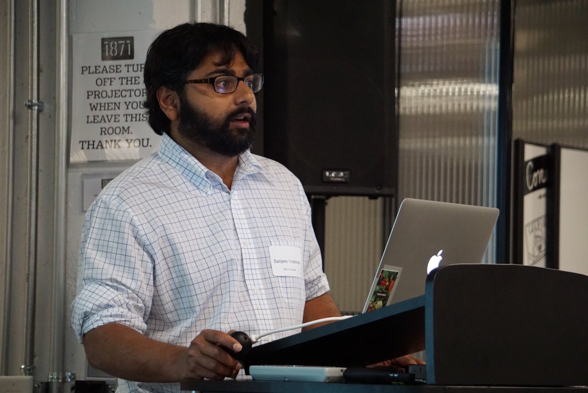 GoodFoodCatlyst's tweet photo. Sanjeev Krishnan of @seed2growth delivering keynote @FamilyFarmed Good Food Accelerator investor event. #familyfarmed #goodfoodaccelerator https://t.co/ce8Mvm93sZ