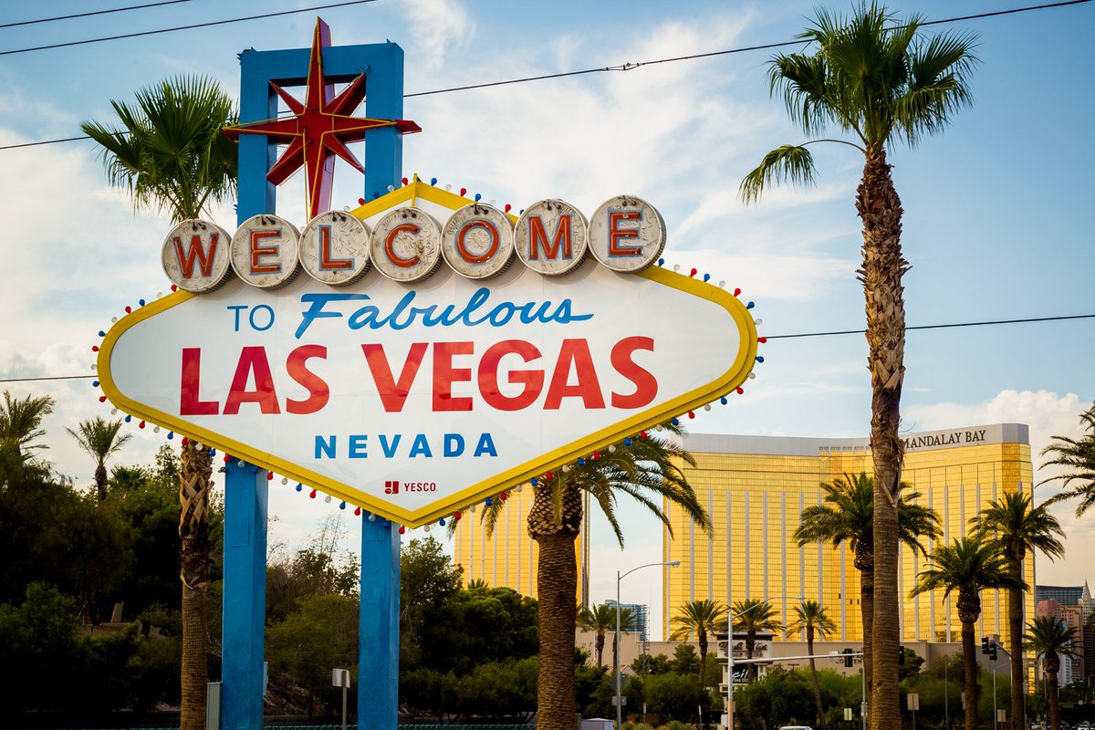 digitalfunction's tweet image. Not a bad a city to pitch a potential new client. #vegas #lasvegas #kalibrate #cms #digitalfun #LoveOurClients