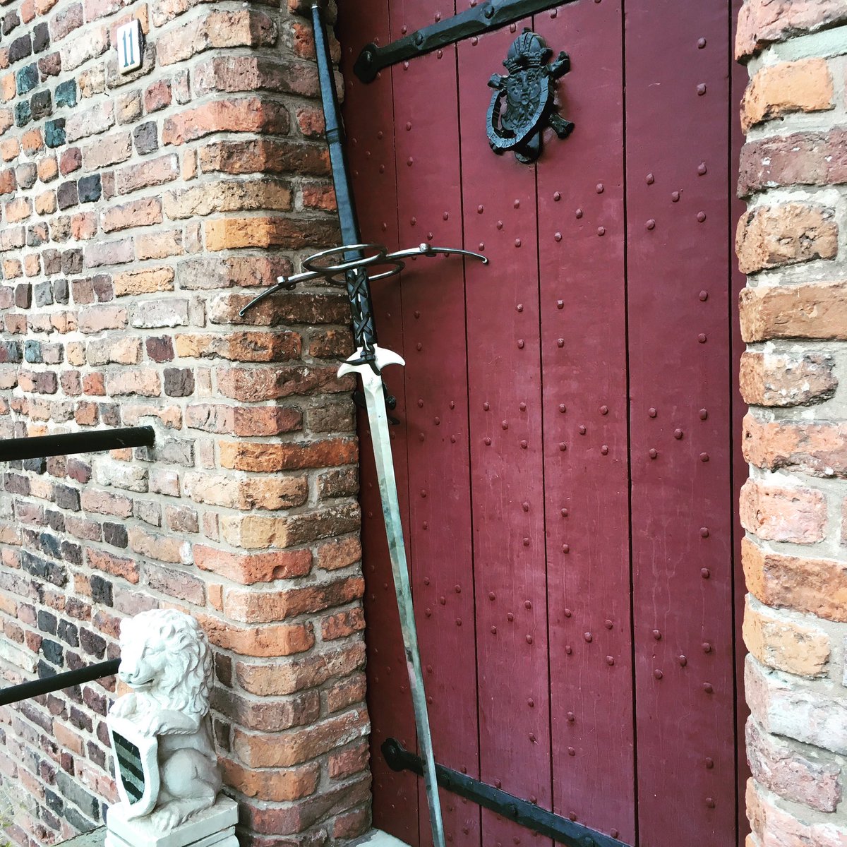 Vandaag het #zwaard van #Grutte #Pier opgehaald. Hij gaat hem dit weekend gebruiken <a href="/KasteelRadboud/">Kasteel Radboud</a> #Medemblik #Middeleeuws #Festijn