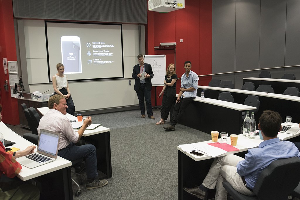 ImperialBiz's tweet photo. Today, Weekend MBA students presented their business ideas to a panel of expert judges as part of their Entrepreneurship Journey #IBWMBA https://t.co/ylhDnxC5rg