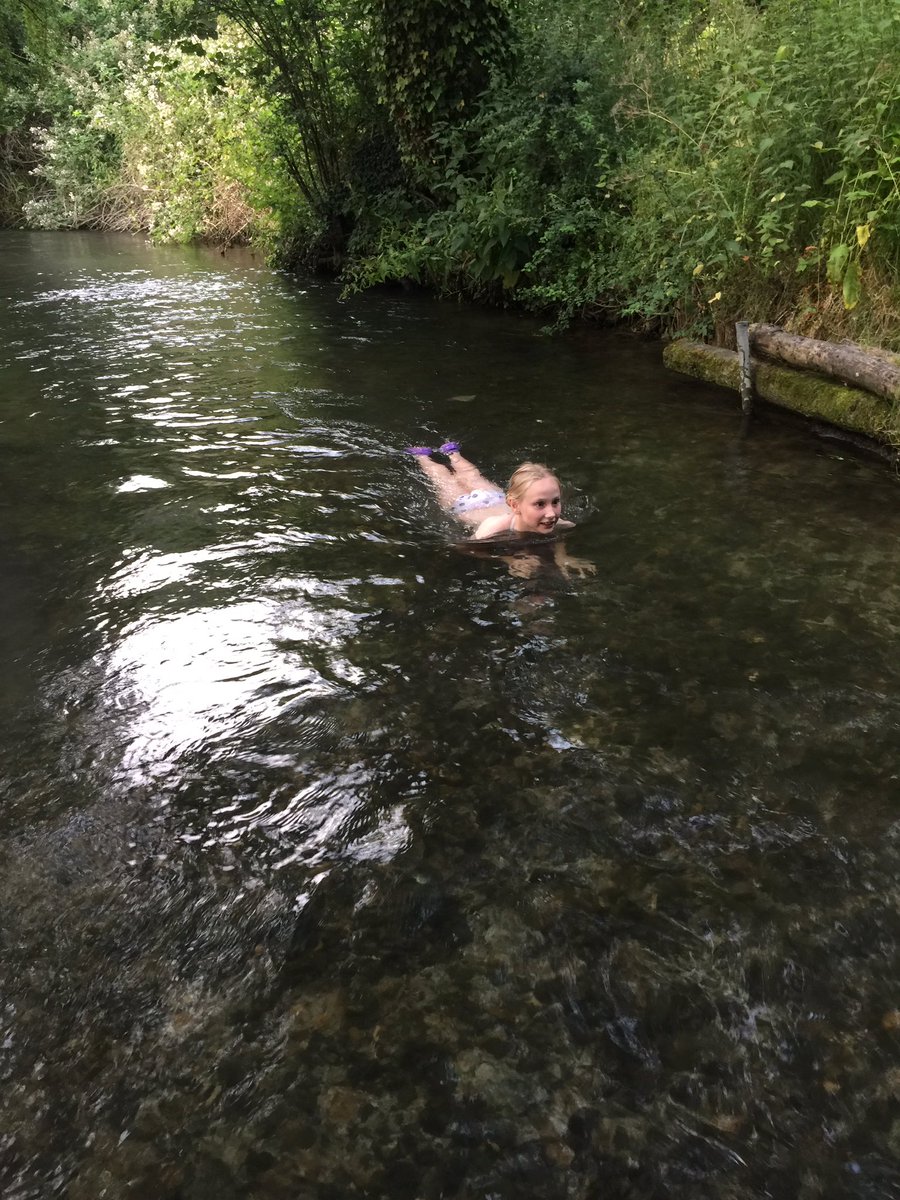 SwimCopyWriter's tweet image. A budding outdoor swimmer in the making! #wildswimming #openwater