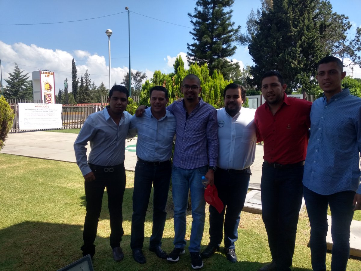 JorgeP4rra's tweet photo. Gracias por compartir su experiencia y conocimiento, seguimos construyendo al equipo de líderes más grande de México
#SoyTecNM
#CNEEST https://t.co/mlz1i8VoJA