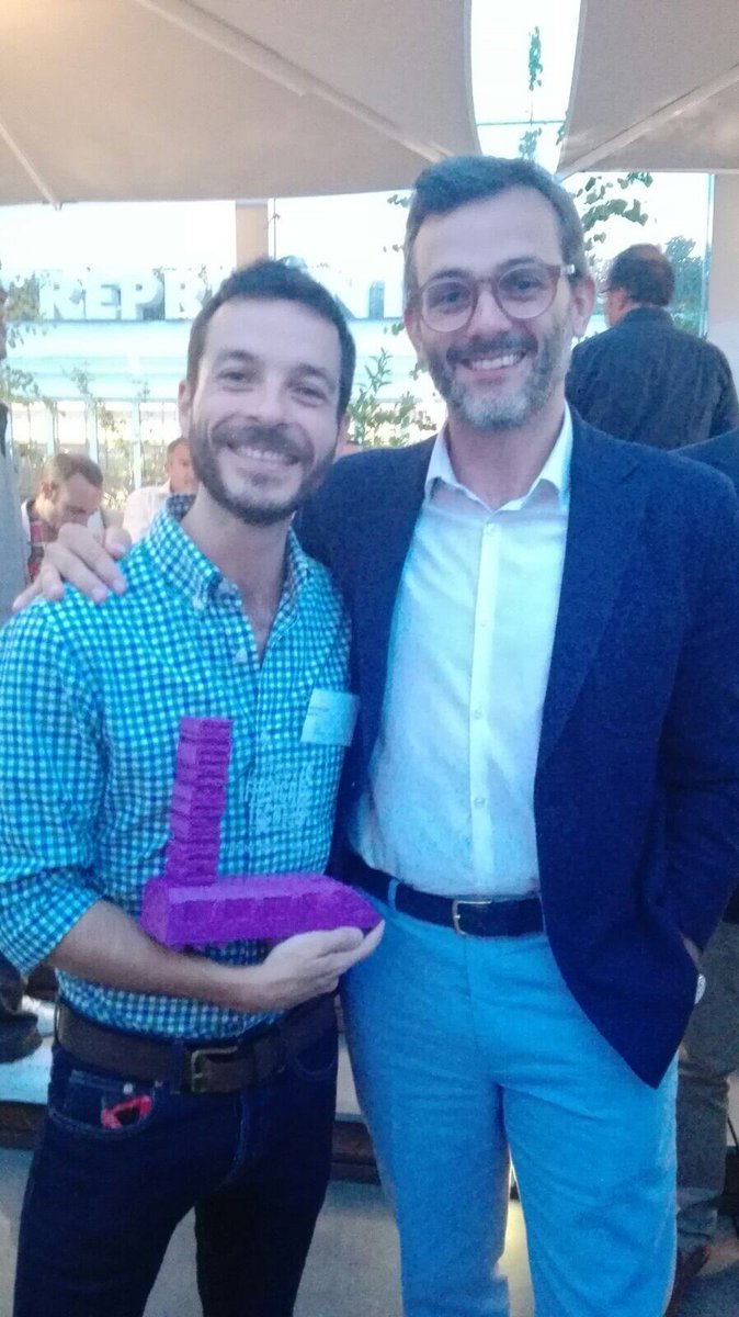 FrenchTechBCN's tweet photo. Très heureux pour @dayskapp : le prix coup de coeur du #TrainDeLaFrenchTech merci @DevPmi @PerpiMetropole #frenchtech https://t.co/HRQUDlloTf