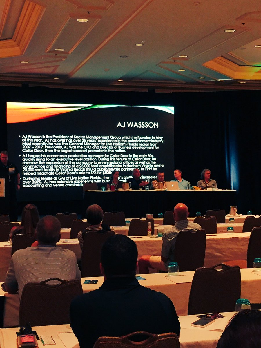 FVMAonline's tweet photo. Thank you to our Promoters and Agents who participated in our Afternoon Panel! #FFMA2017 https://t.co/iaOZDDW3y2