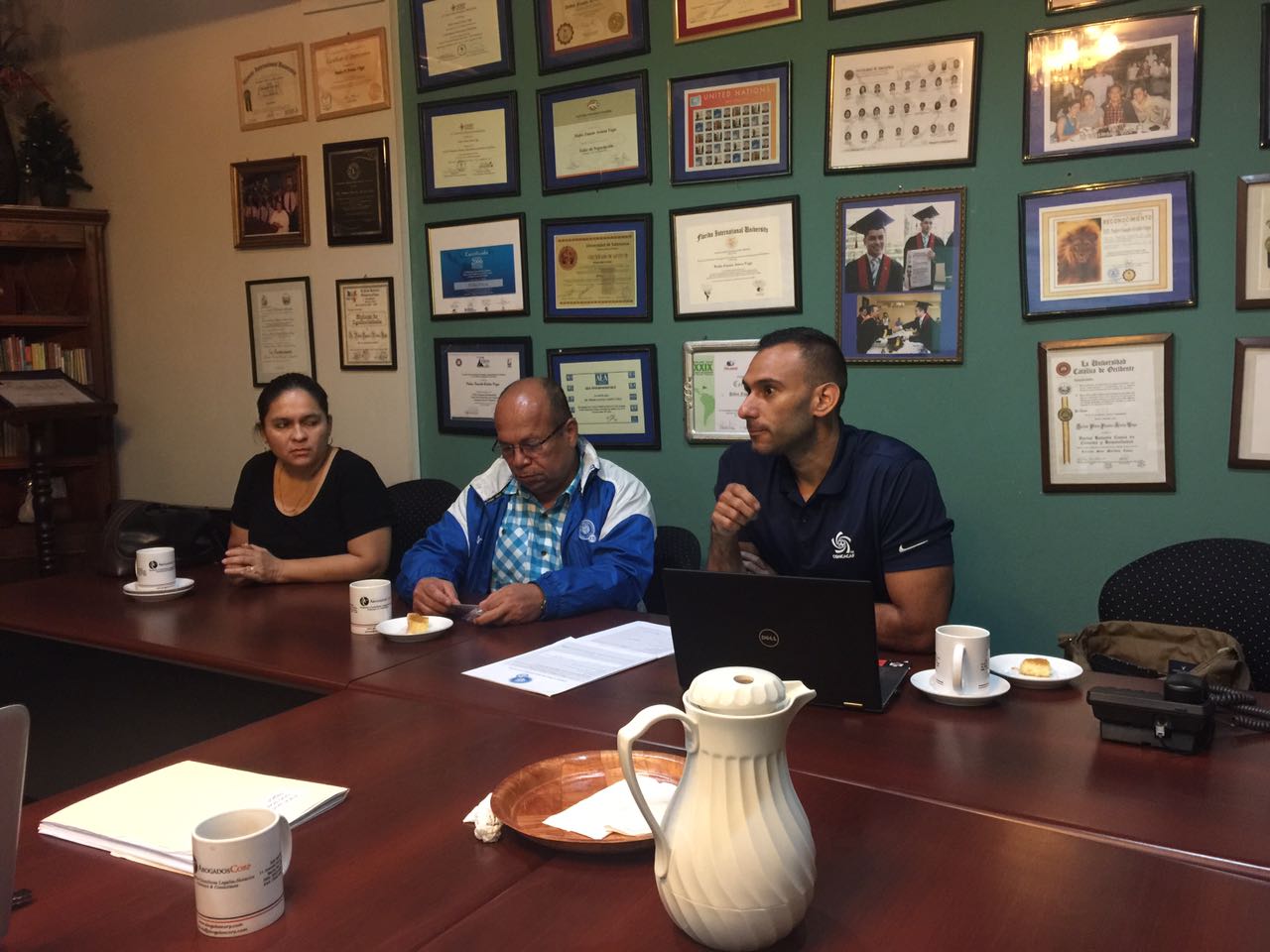 C.D. ÁGUILA on Twitter "Hoy, recibimos la visita de Alfredo Quiros, representante de CONCACAF