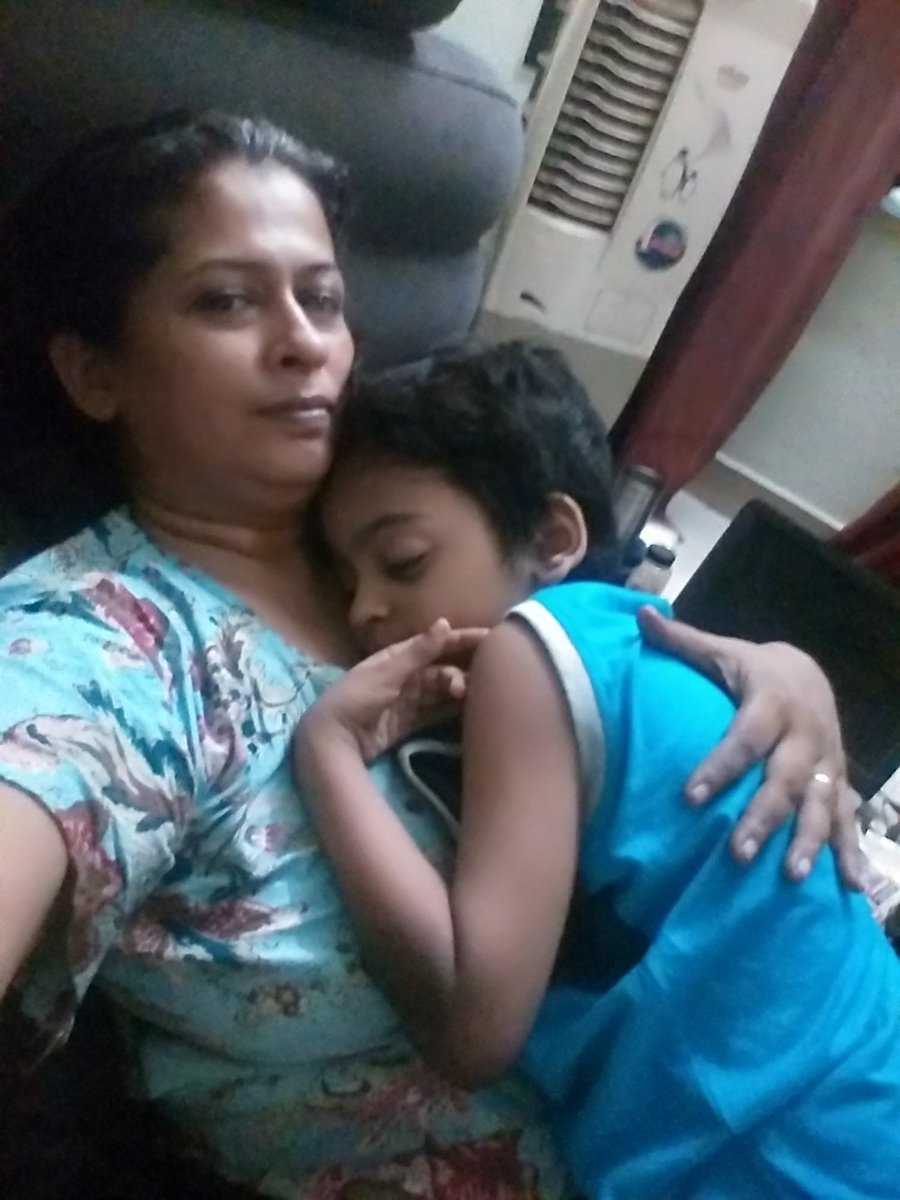 Vidyut's tweet photo. Fast asleep. 😘😘😘 https://t.co/14mK5afIeC
