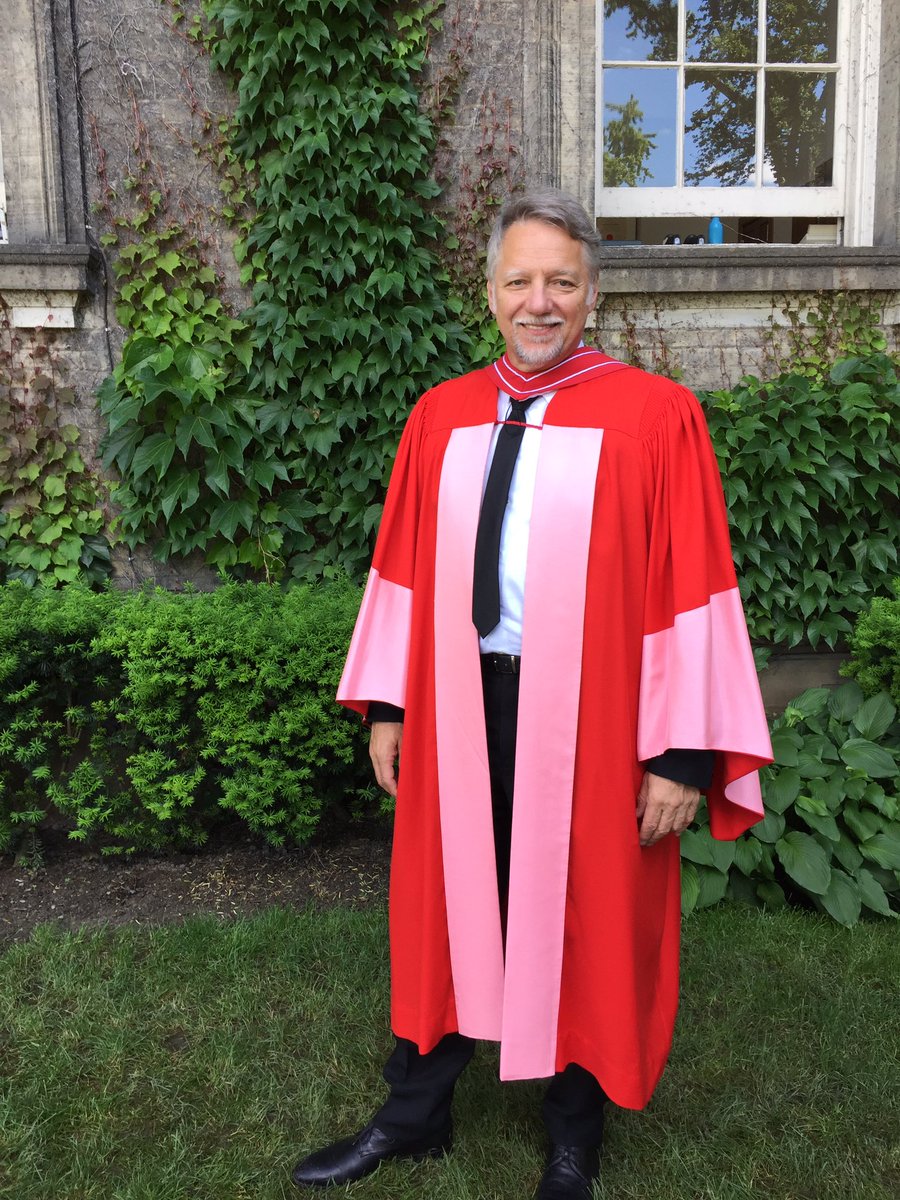 EdwardBurtynsky's tweet photo. Thank you @UofT for the opportunity to give the address at today's ceremony. Humbled to receive this Honourary Doctorate #UofTGrad17 https://t.co/wdTQ7z5yUW