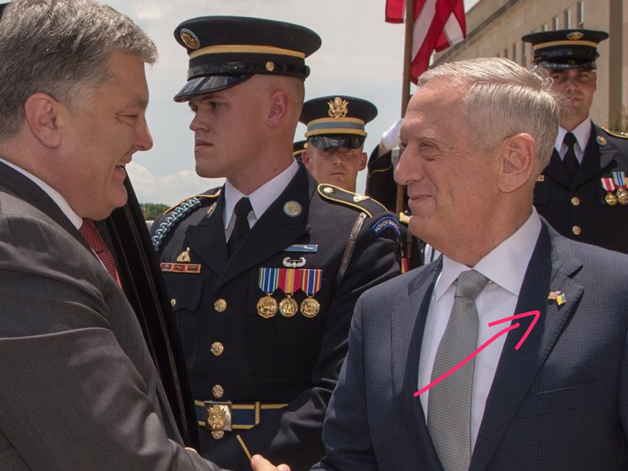 DCyrC-sXoAI2VE-.jpg:large