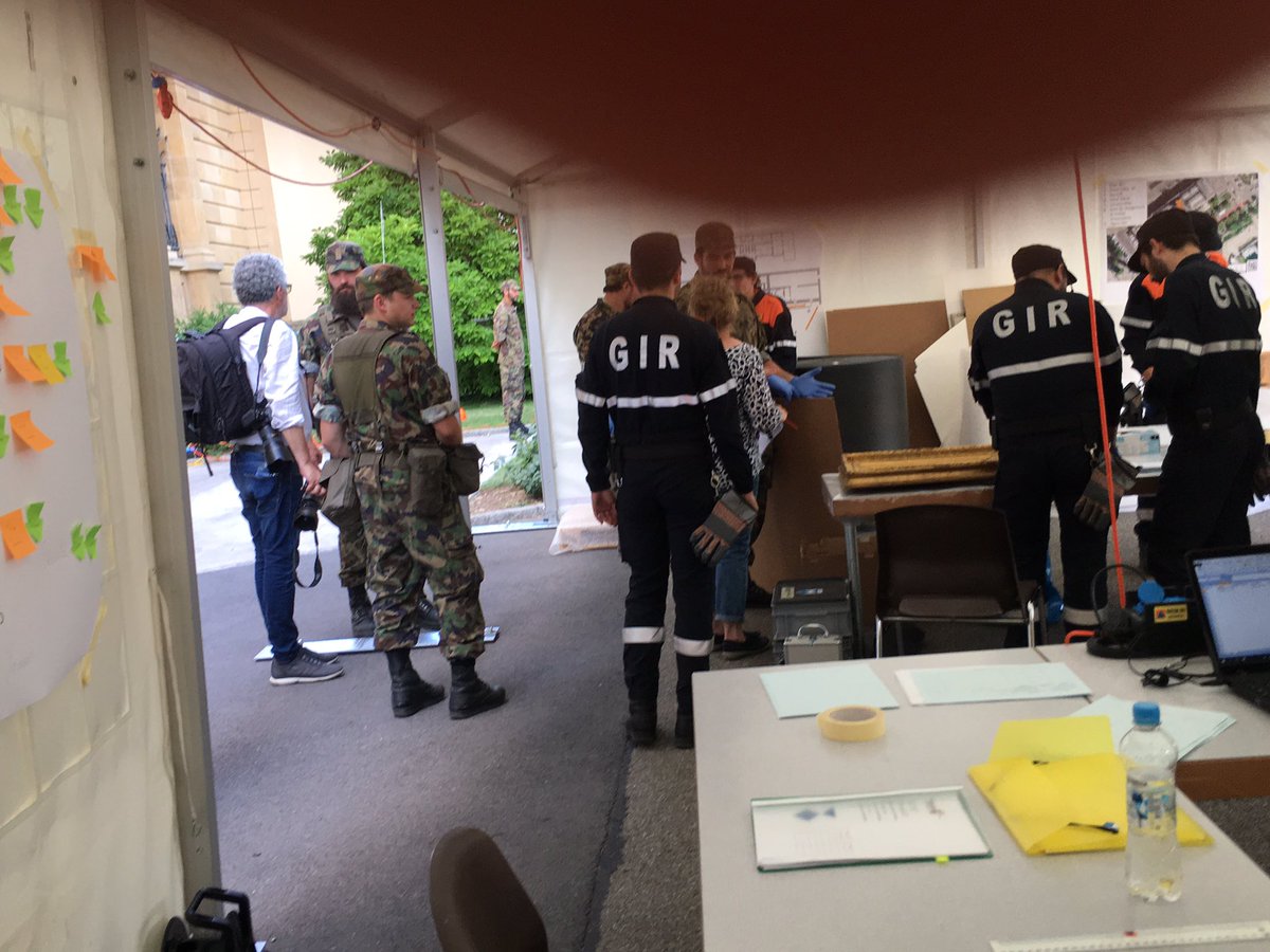 nathbarthoulot's tweet photo. Exercice @tornado2017.ch en ville de Neuchâtel. Une coordination entre la #regionterritoriale1 et l'#ORCAN des plus intéressantes. https://t.co/6LMGA4UIzH